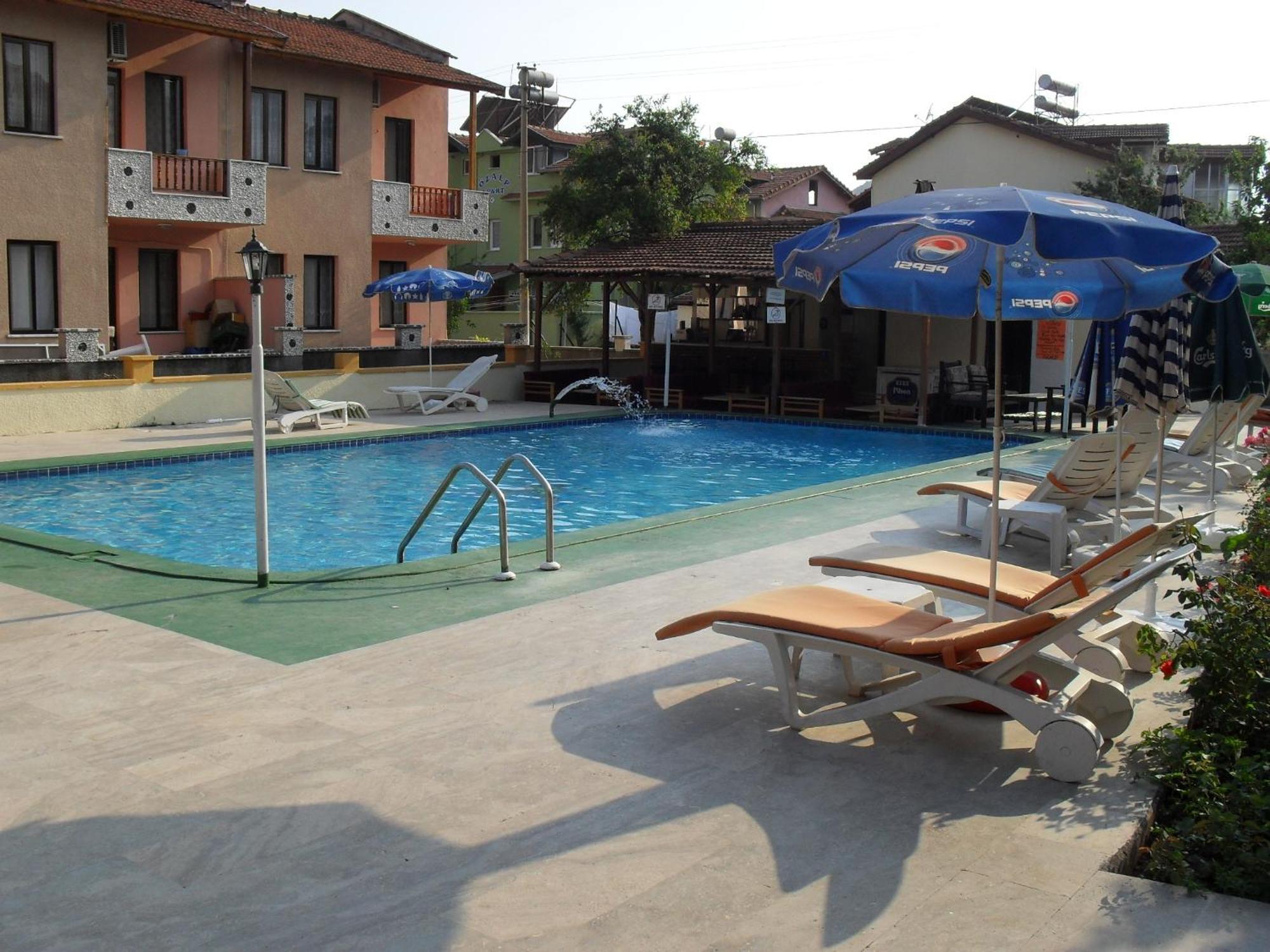 Villa Ozalp Apartments Дальян Экстерьер фото
